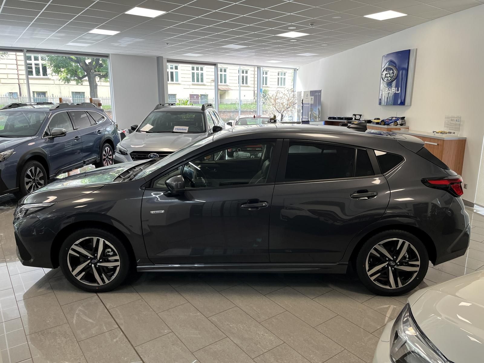 Subaru Impreza, 2.0i-S Executive Lineartronic - fotka 2