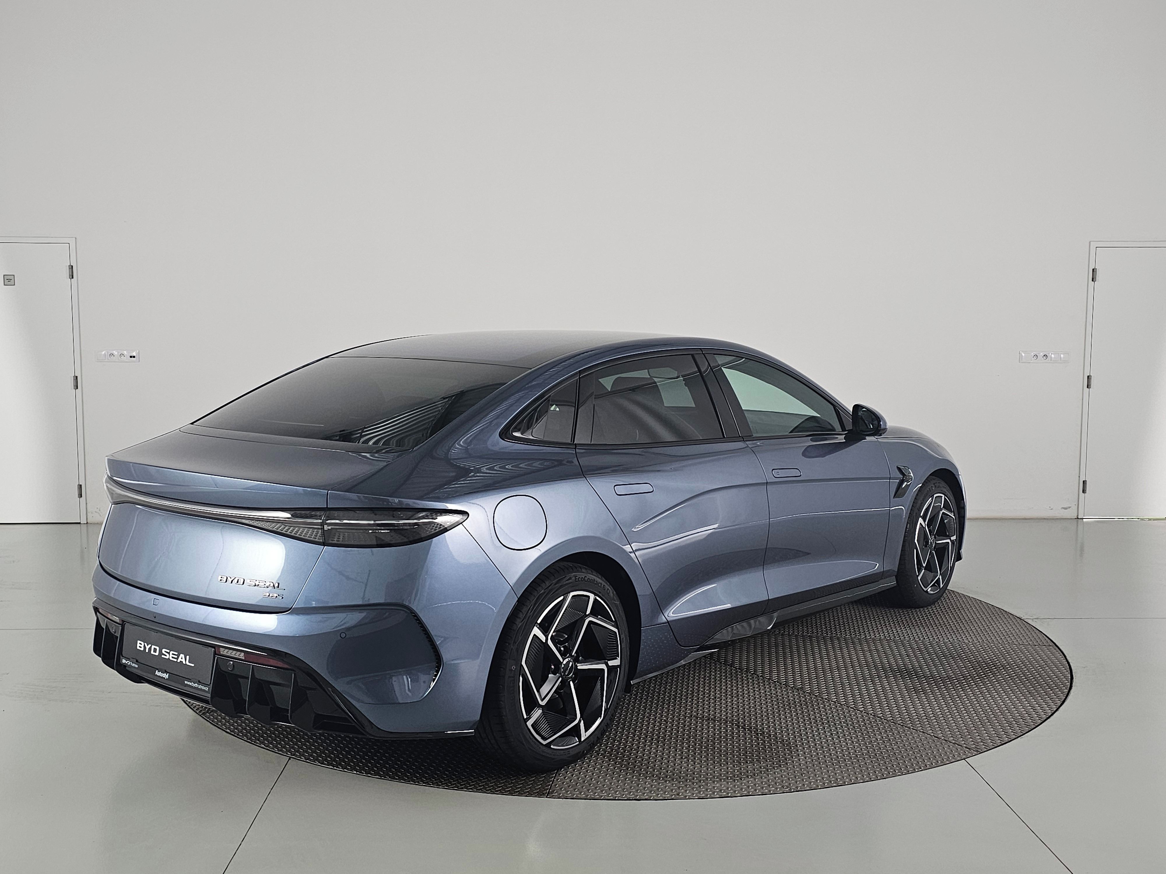 BYD Seal, 313 k Design RWD - fotka 5