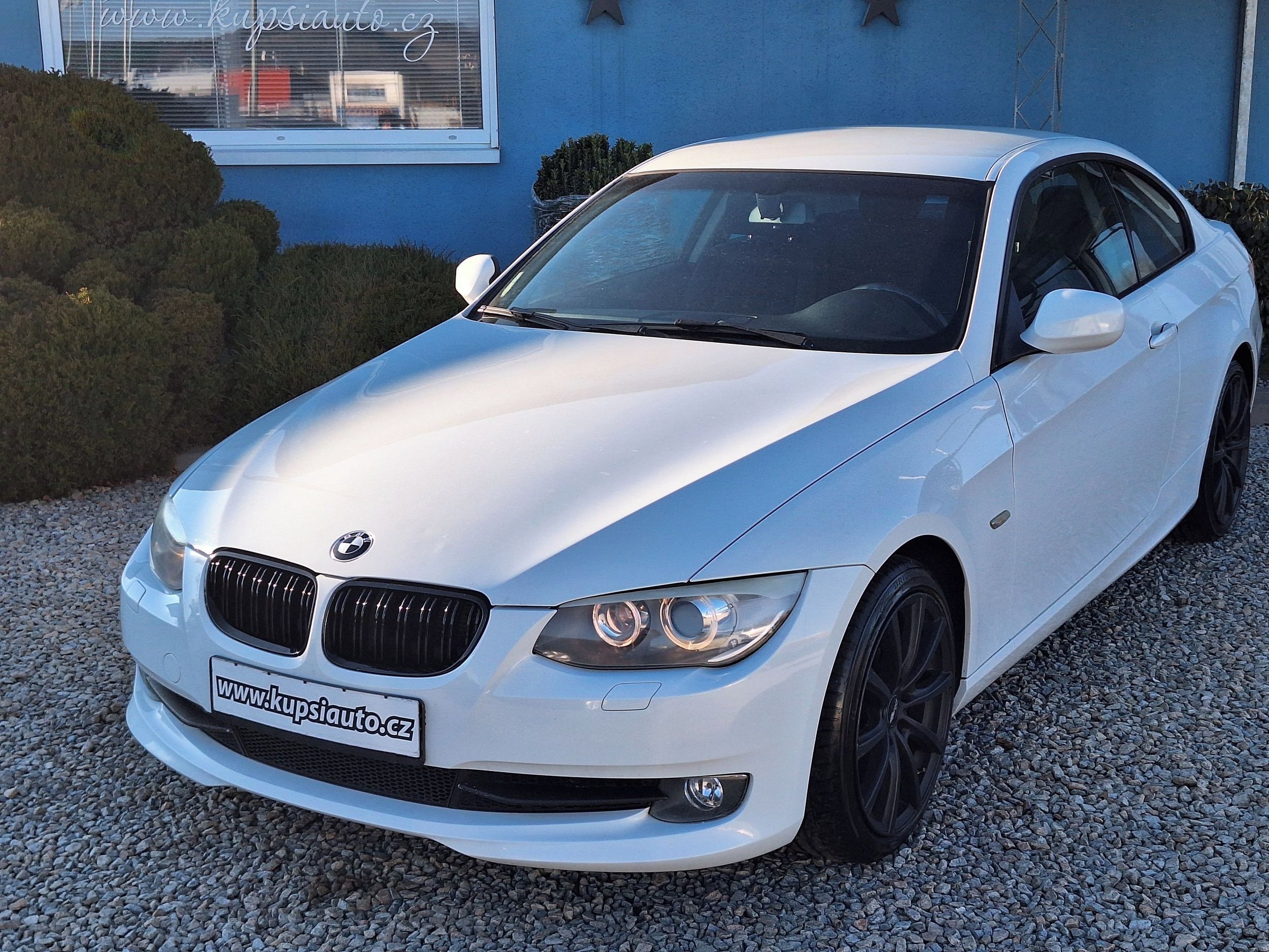 BMW Řada 3, 320i Coupe ANDROID, NAVI - fotka 3