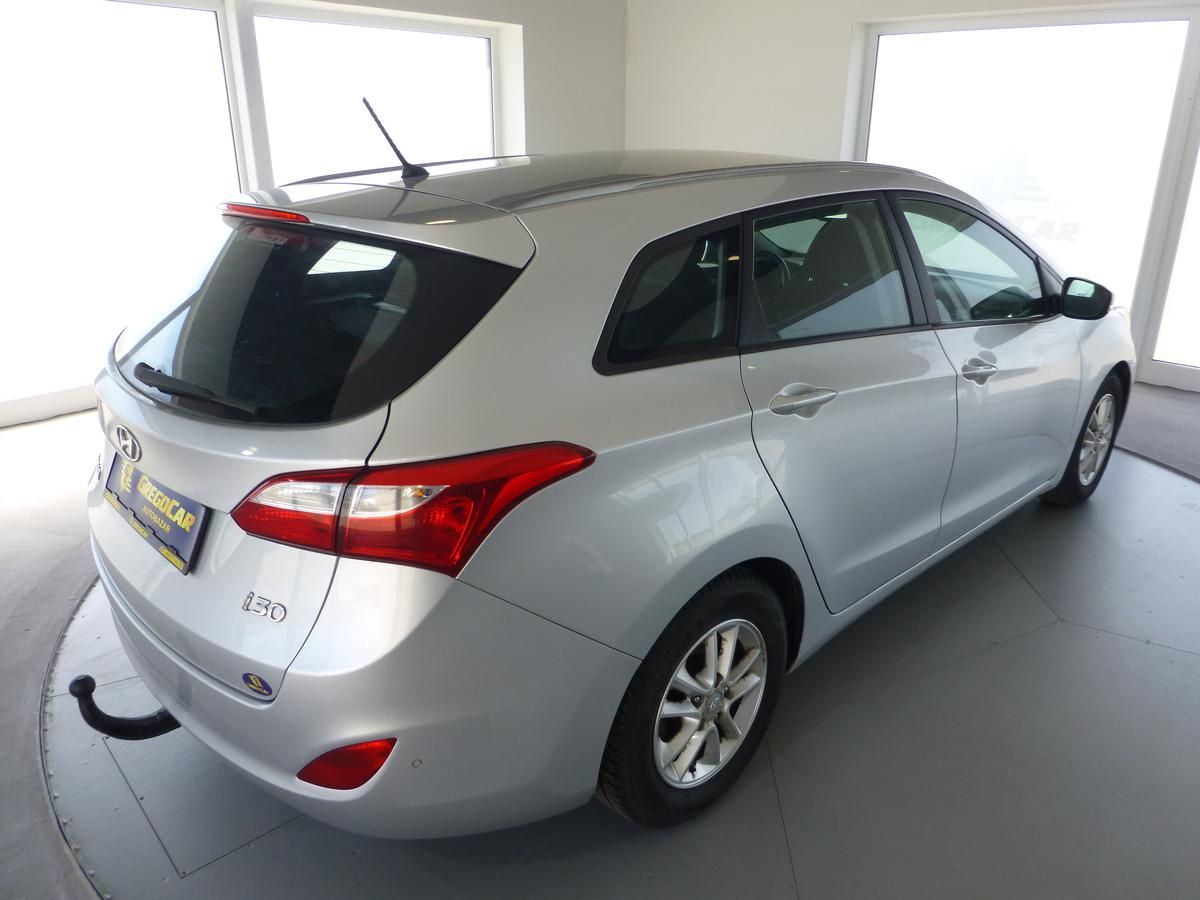 Hyundai i30, 1,6CRDI*ALU*KLIMA*VYHŘ.SED** - fotka 5
