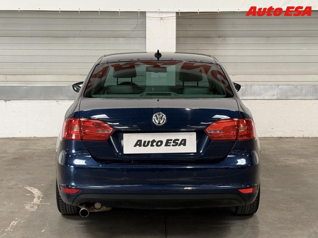 Volkswagen Jetta, 1.4TSi,AC,výhřev sed - fotka 5