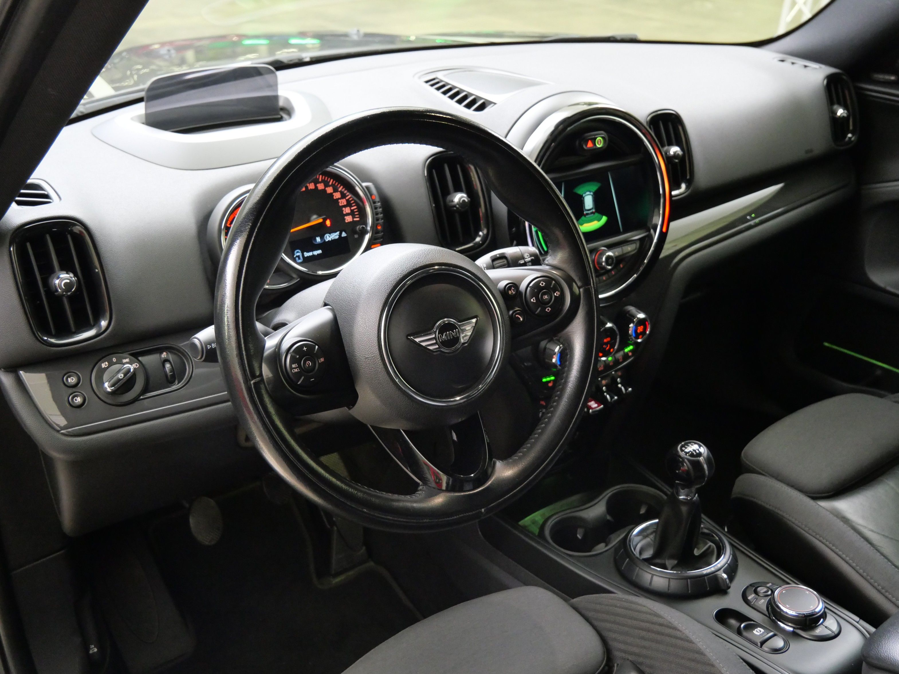 Mini Countryman, 2.0 D 110 kW ALL4 - fotka 5