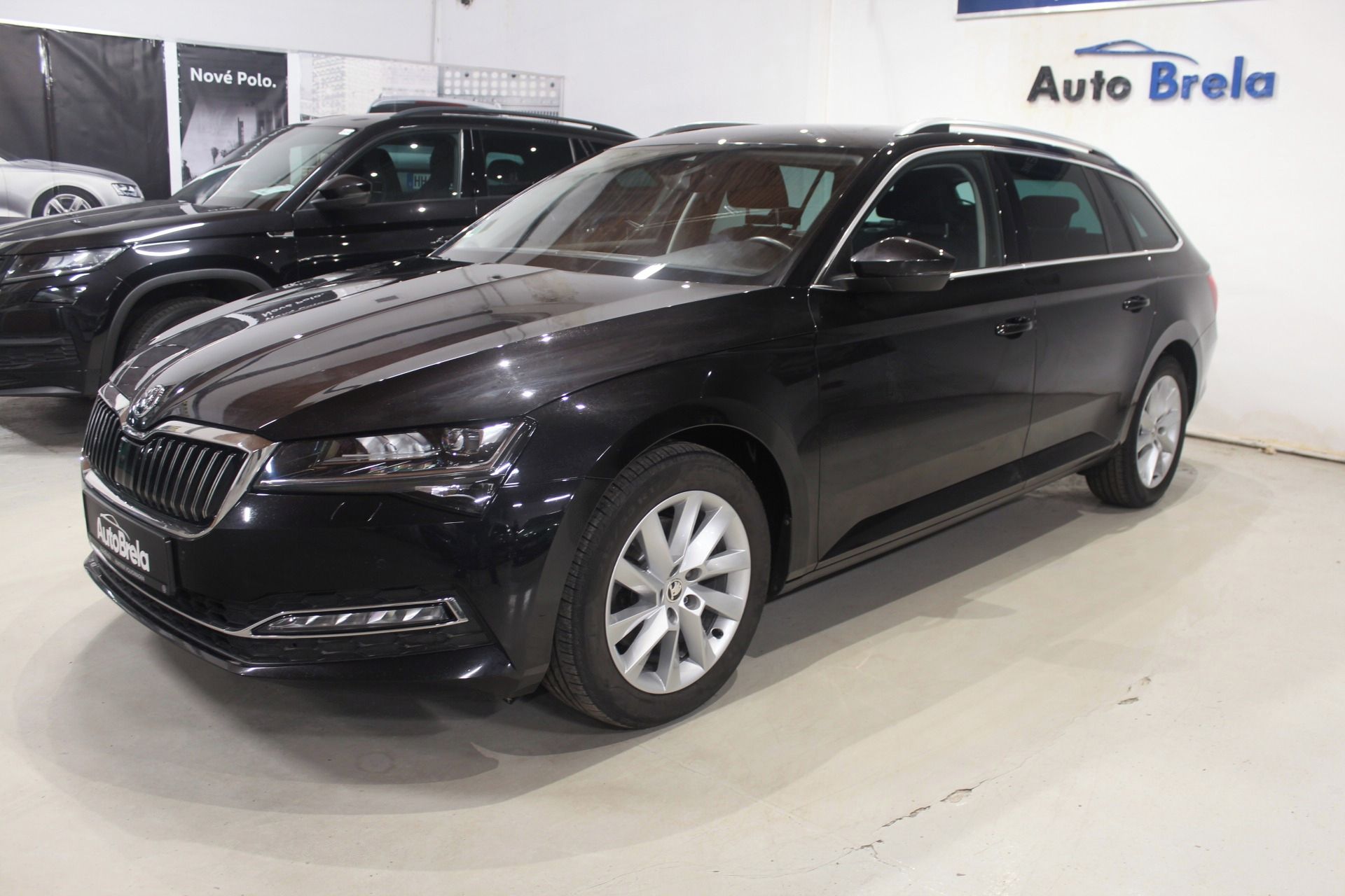 Škoda Superb, 2.0TDI DSG 4x4 Matrix Tažné - fotka 6
