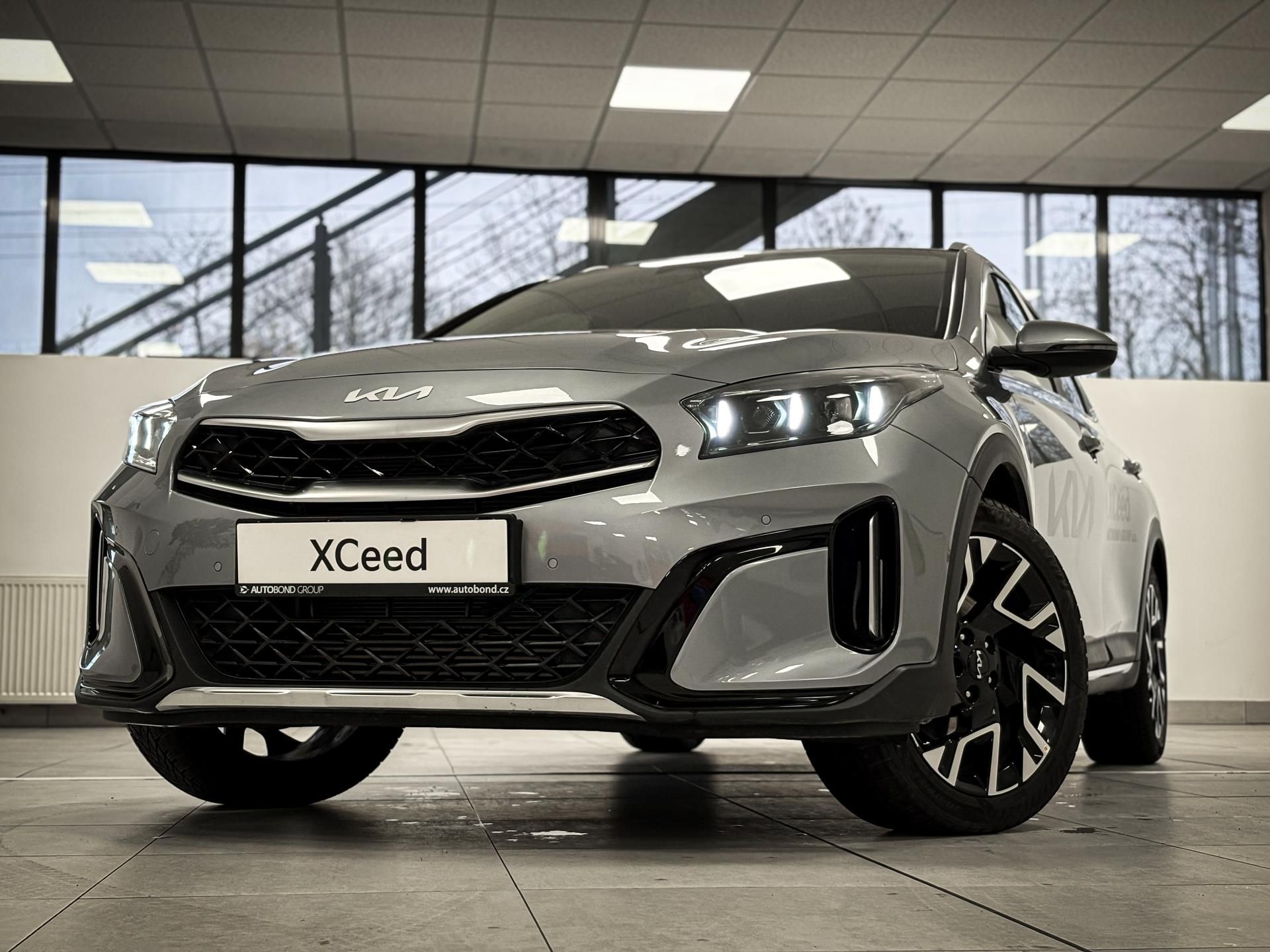 Kia XCee´d, 1,6 T-GDi GPF 7DCT STEEL EDITI - fotka 2