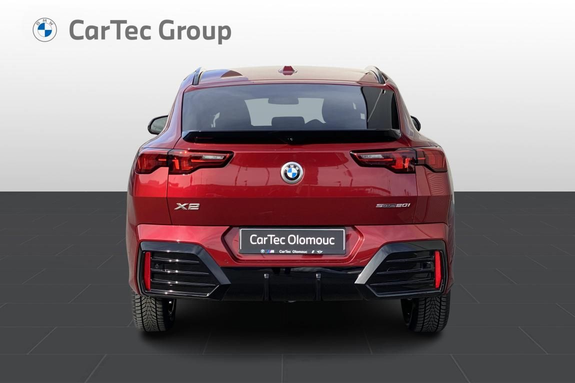 BMW X2, sDrive20i - fotka 4