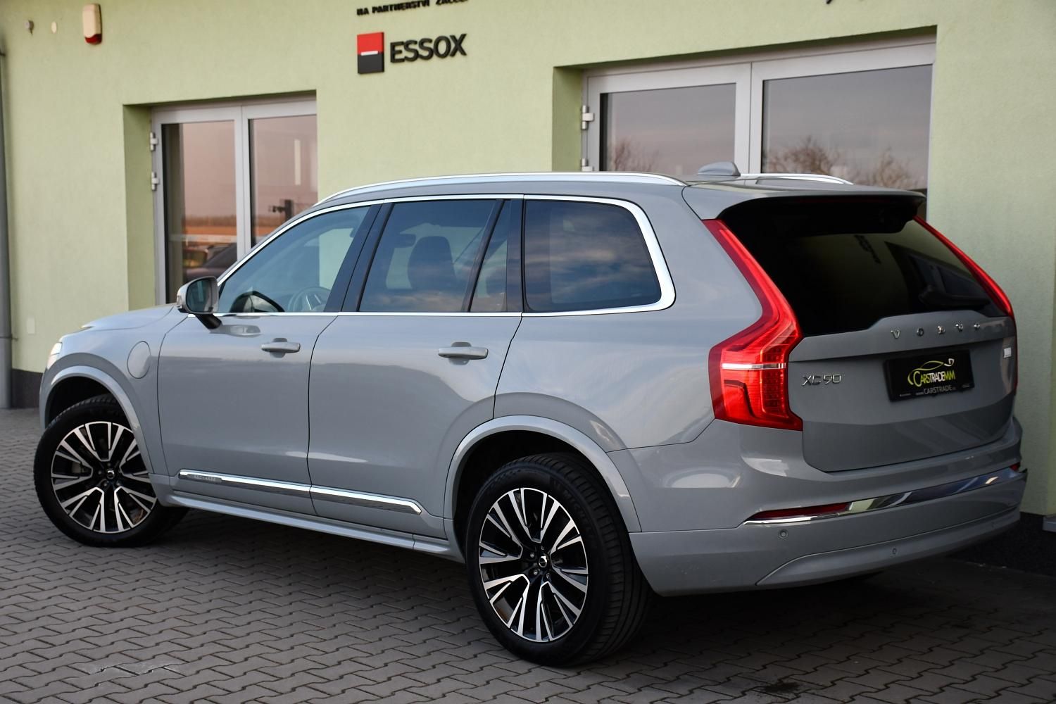 Volvo XC90, T8 AWD RECHARGE 7MÍST 1M 2PNEU - fotka 3