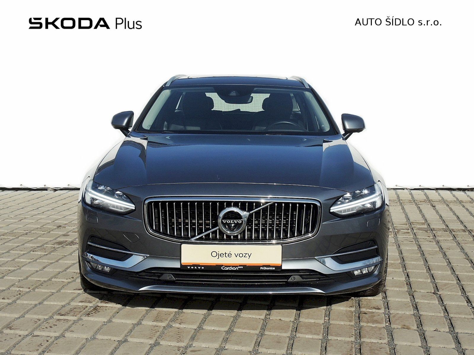Volvo V90, D5 2.0 173kW AWD Inscription * - fotka 4