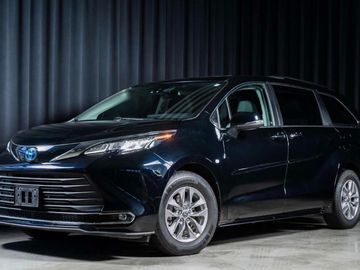 2.5L Hybrid XLE