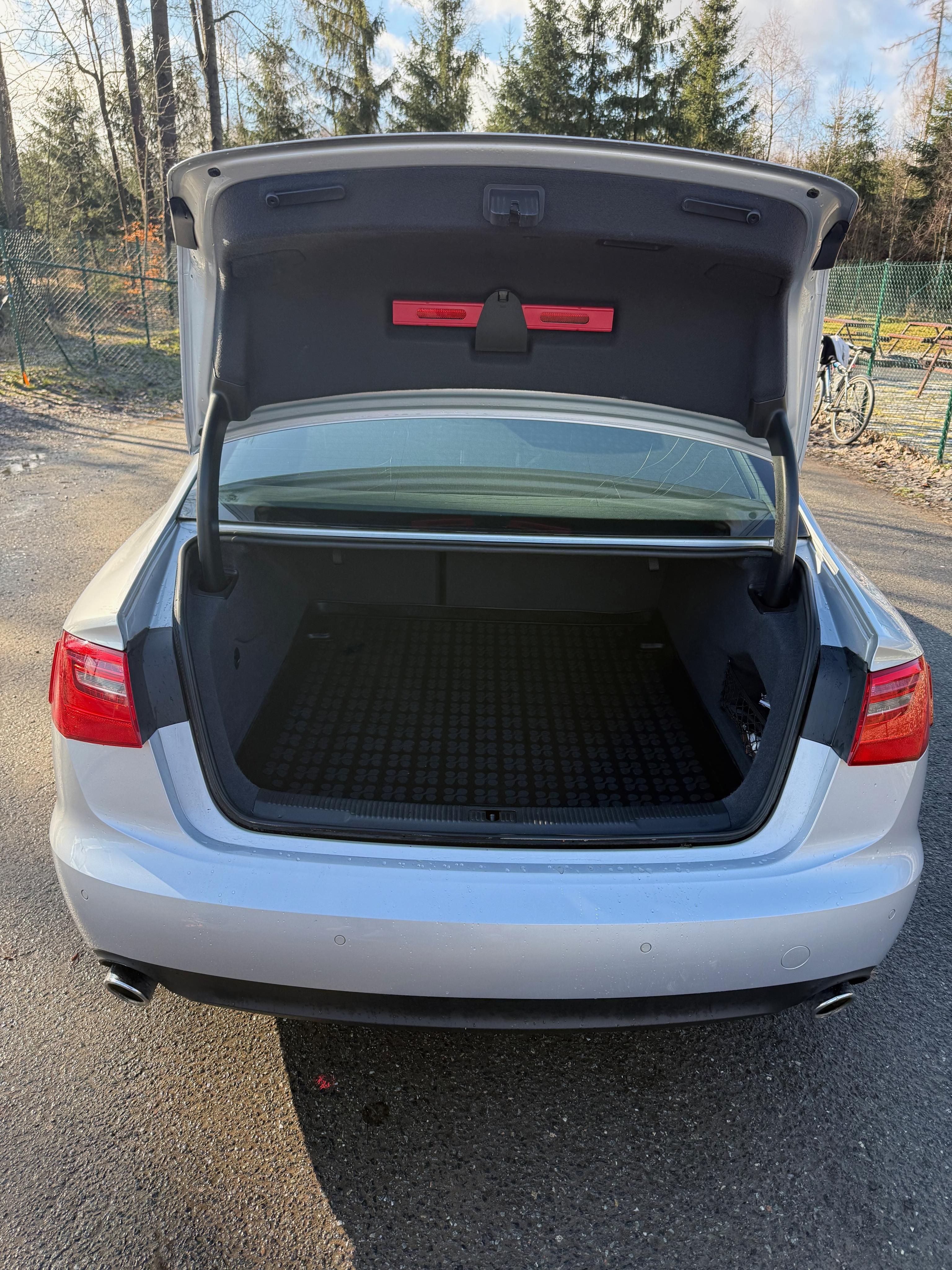 Audi A6, 180kW, S-tronic, Qauttro - fotka 6