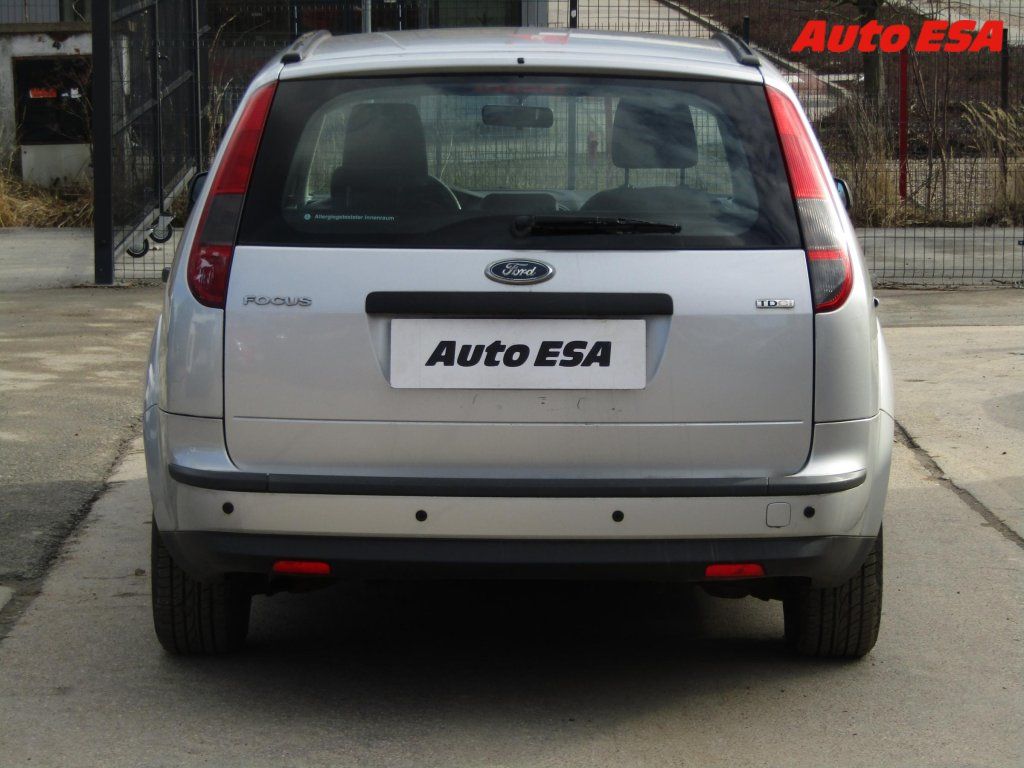 Ford Focus, 1.6TDCi,AC,park.asist - fotka 5