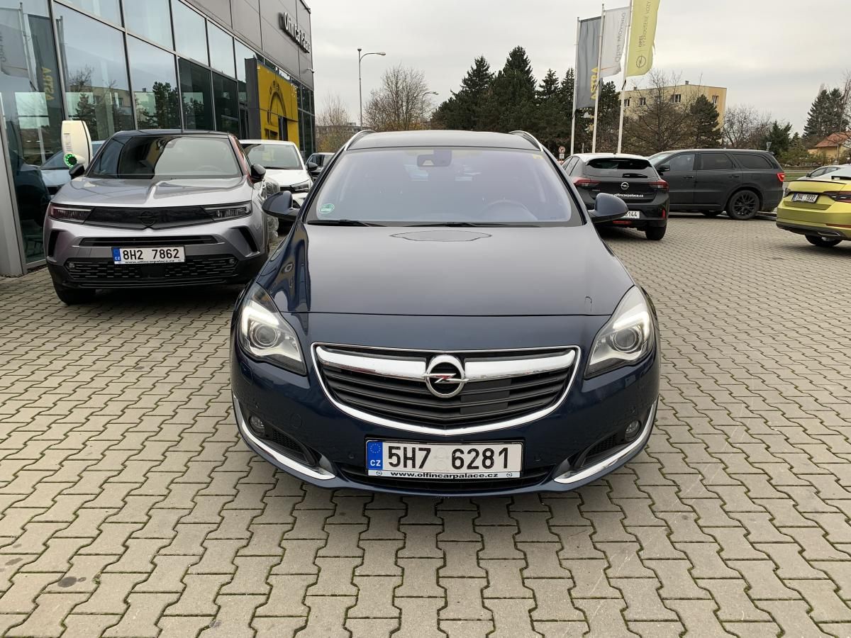 Opel Insignia, Sports Tourer Cosmo 2.0CDTi - fotka 3