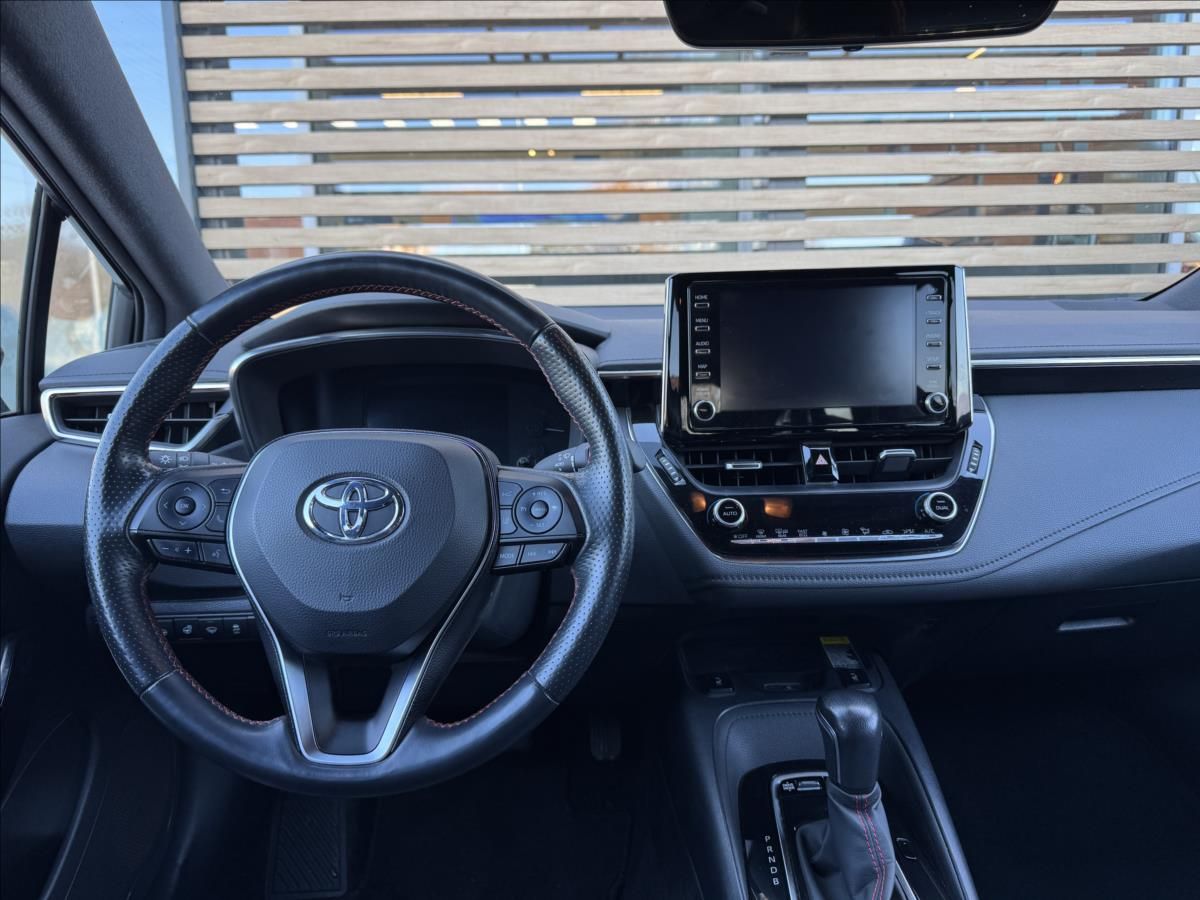 Toyota Corolla, 1,8 GR SPORT DYNAMIC - fotka 5