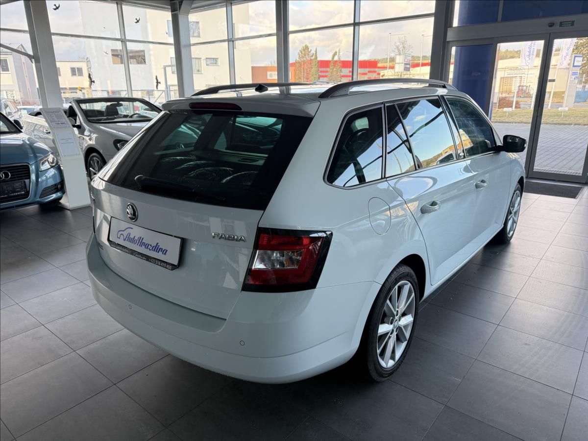 Škoda Fabia, 1,2   TSI 81kW,SERVISKA - fotka 6