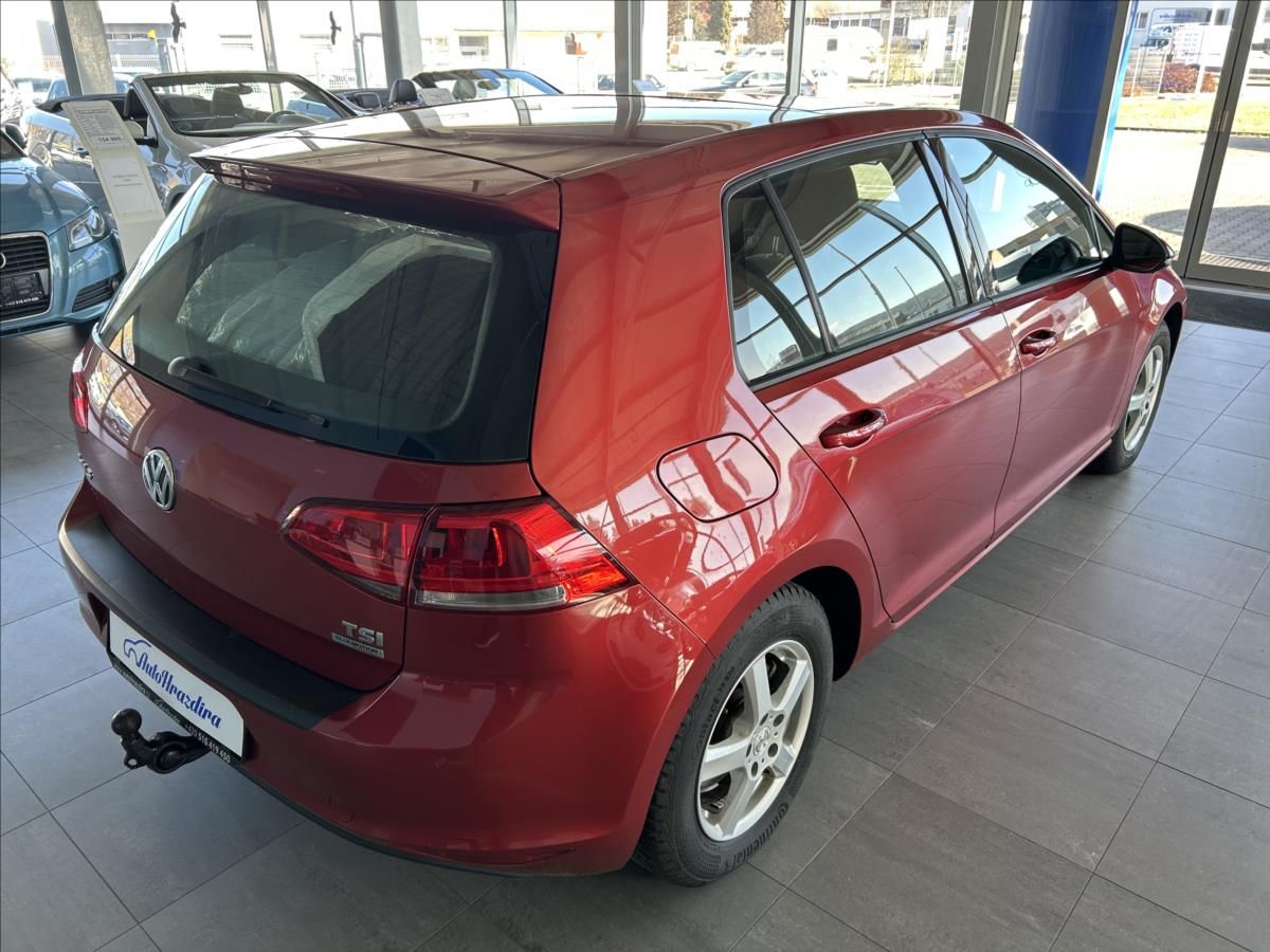 Volkswagen Golf, 1,2   TSI 77kW,SERVISKA,TAŽNÉ - fotka 6
