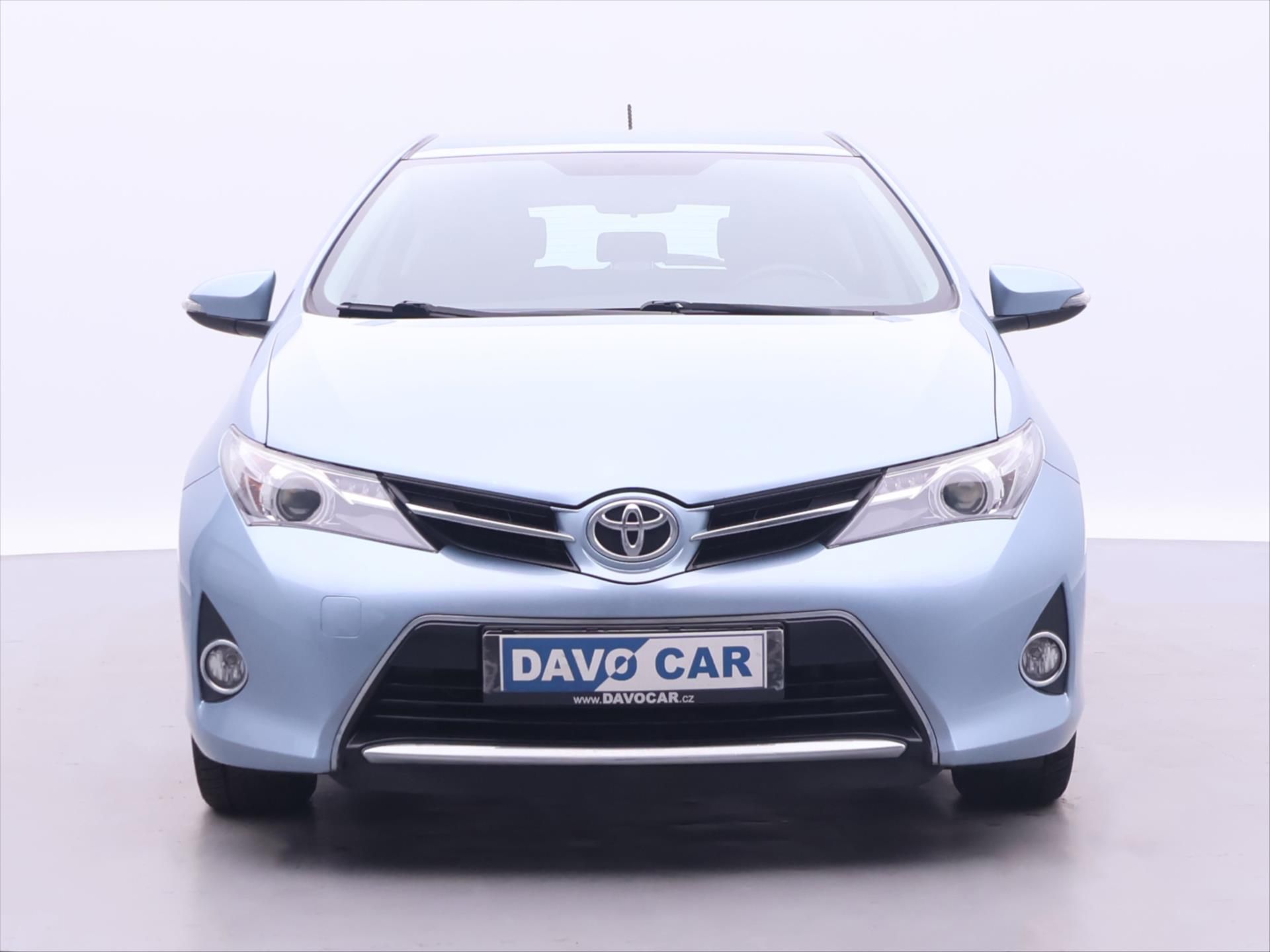 Toyota Auris, 1,3 Dual VVT-i 73kW Klima CZ - fotka 2