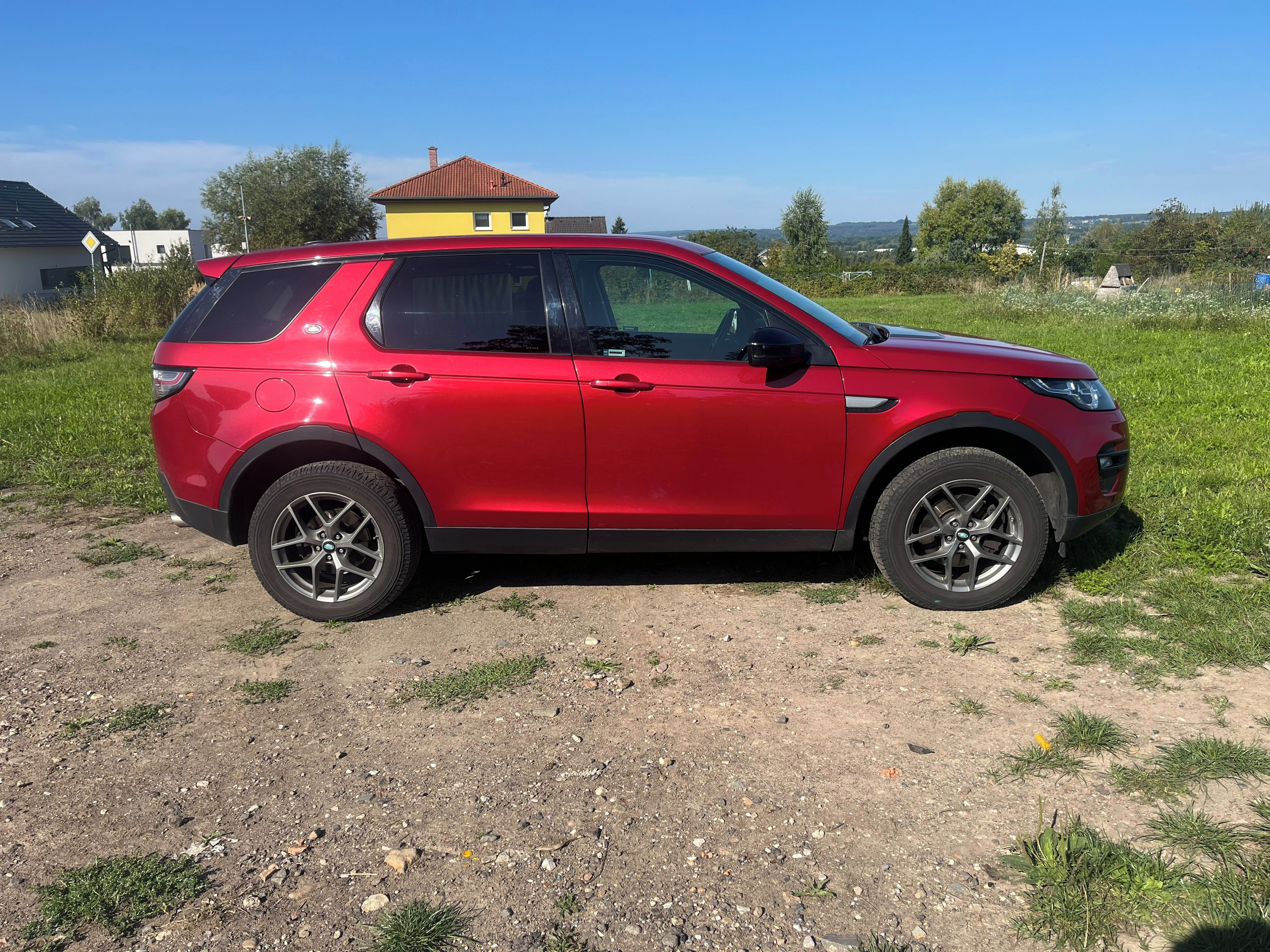 Land Rover Discovery Sport, TD4 4X4 7MÍST LED KŮŽE - fotka 2