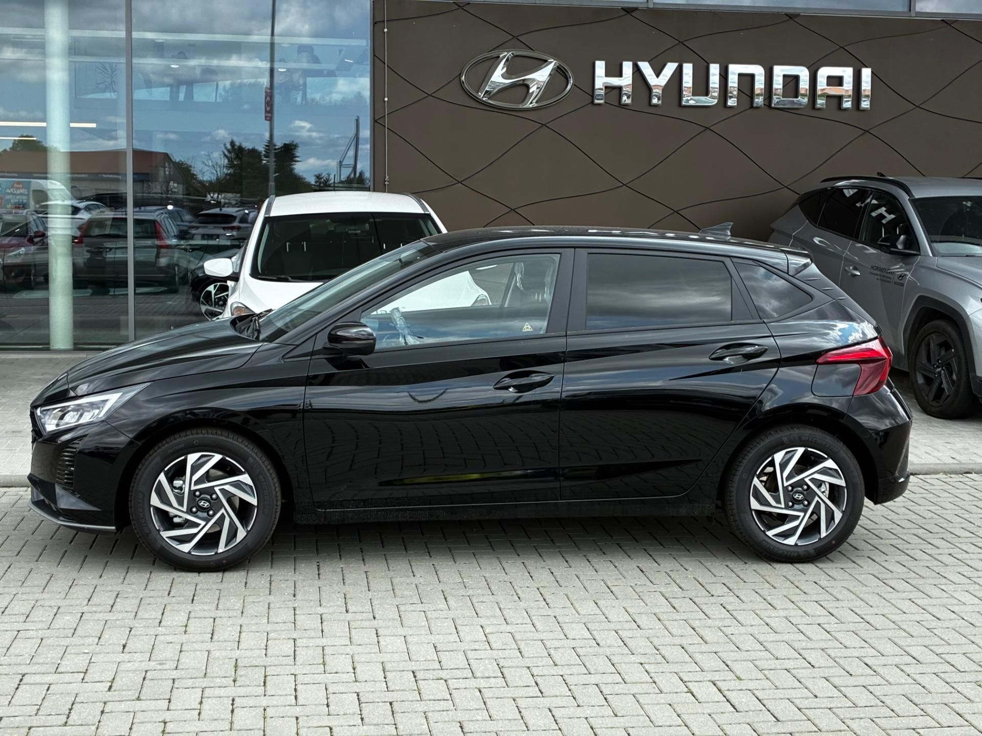Hyundai i20, 1,0 TGDI SMART - fotka 2