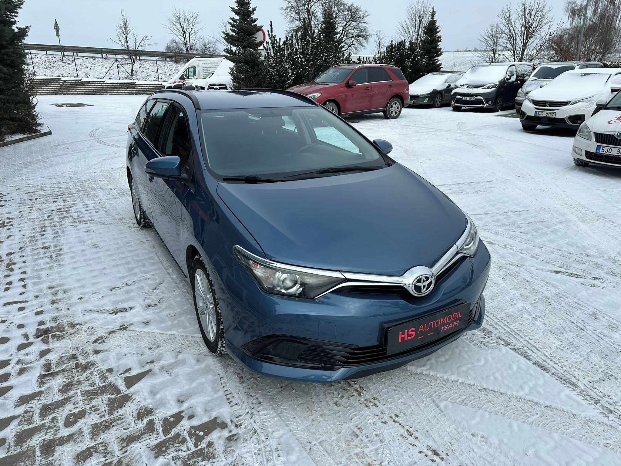 Toyota Auris, Kombi 1,33i 73 kW - fotka 5