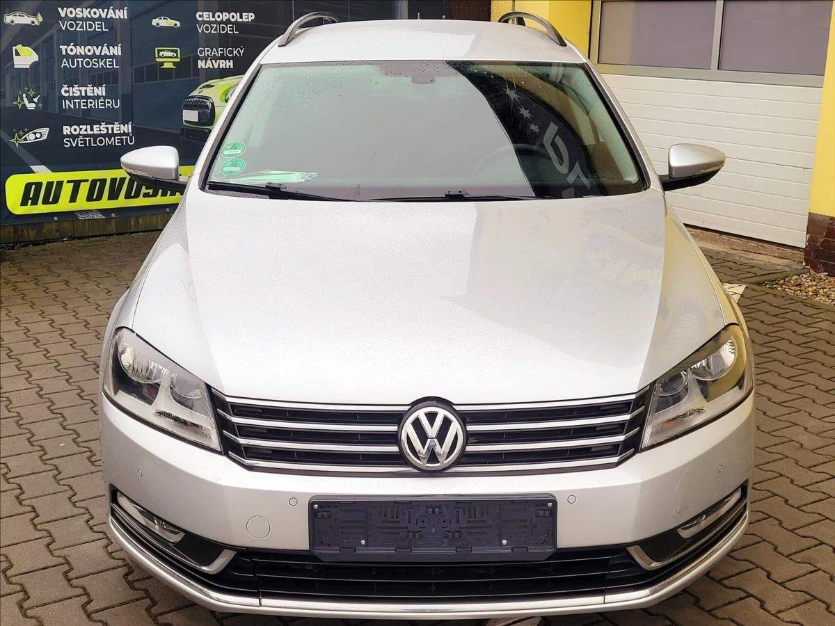 Volkswagen Passat, 1,4 *SERV.KNÍŽKA,AUT.PARKOVÁNÍ - fotka 2