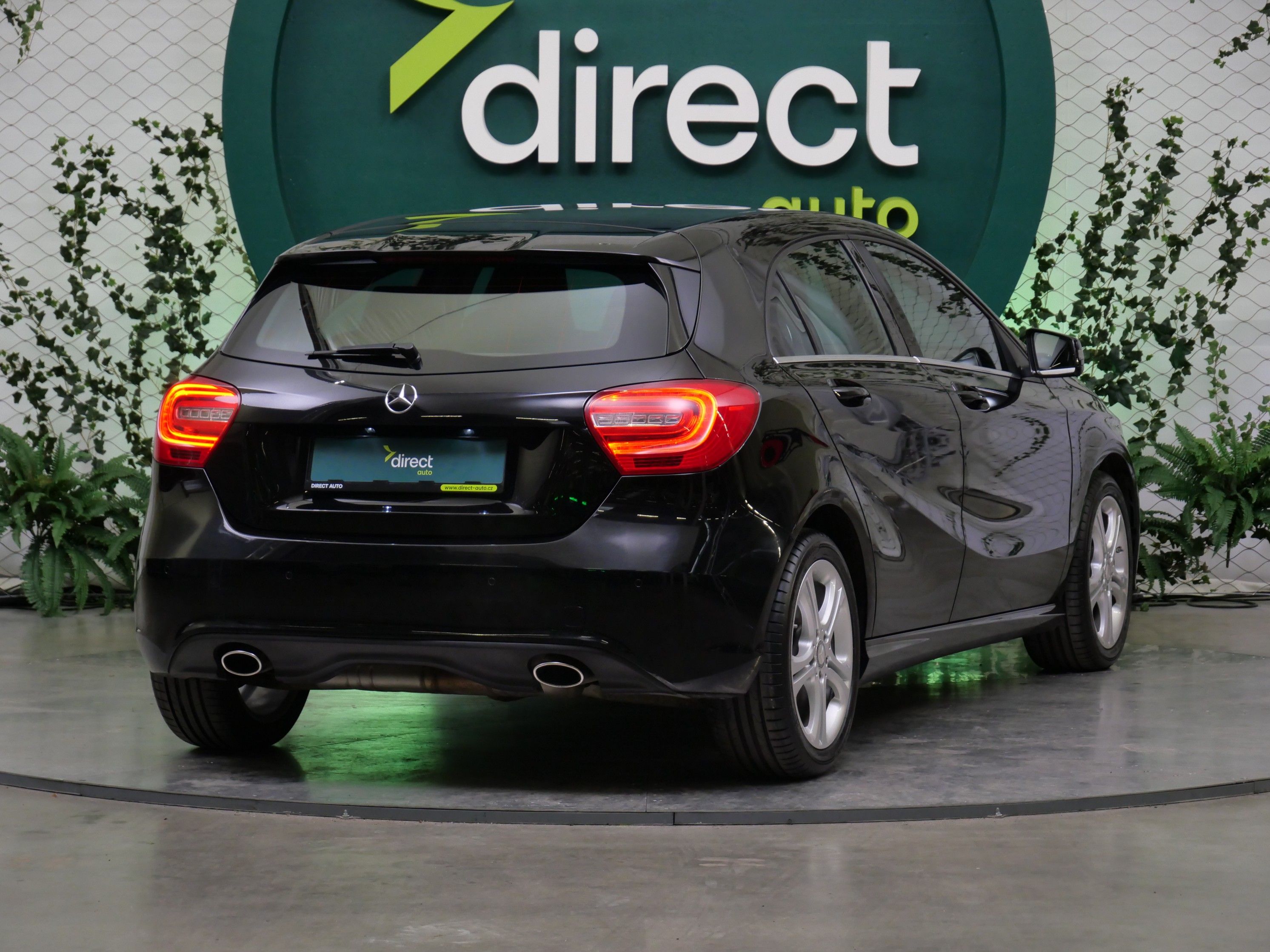 Mercedes-Benz Třídy A, 180 BlueEfficiency 90 kW Urban - fotka 2