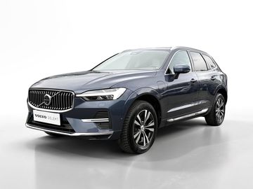 T6 AWD RECHARGE // 1.maj. //ČR