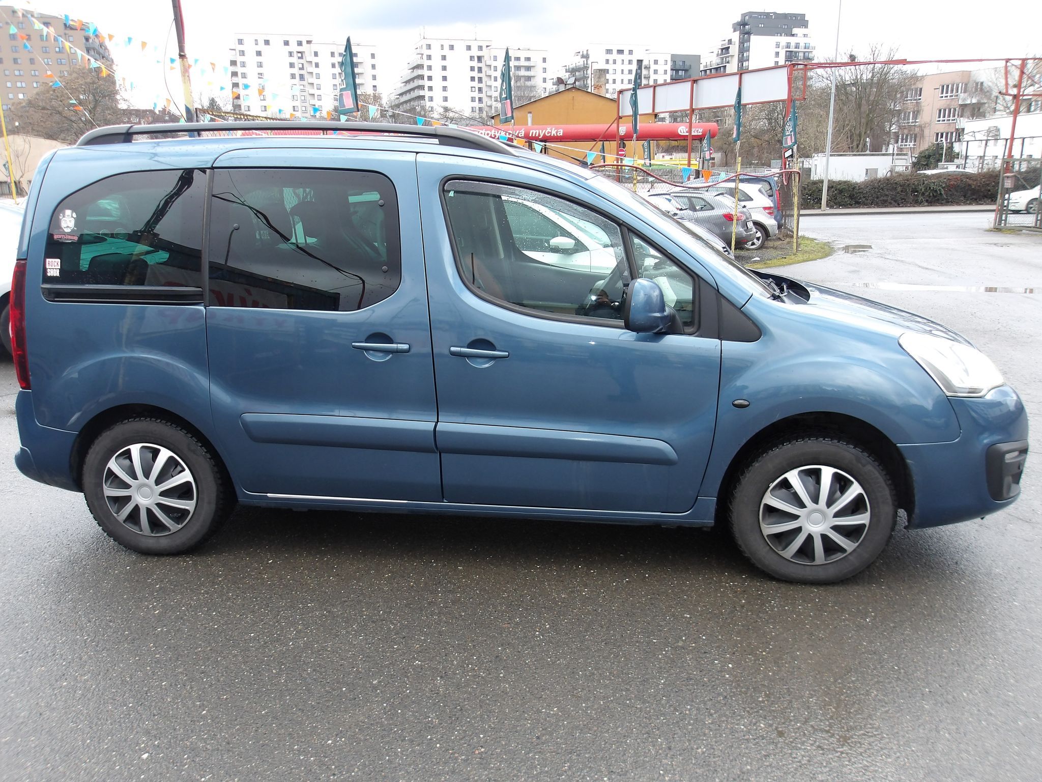 Peugeot Partner Tepee, TEPEE 1,6HDi ČR 2xKOLA ! - fotka 5
