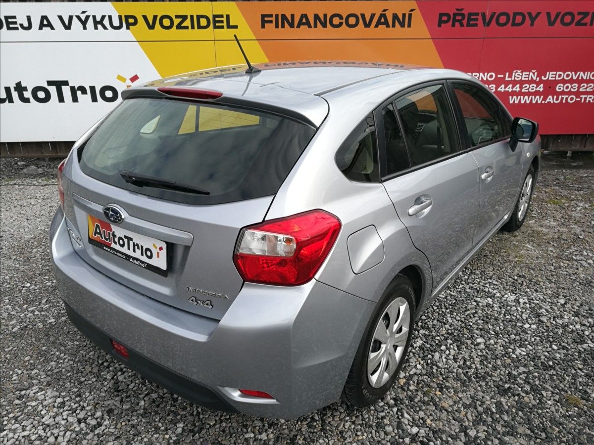 Subaru Impreza, 1,6 i 4x4 aut. - fotka 3