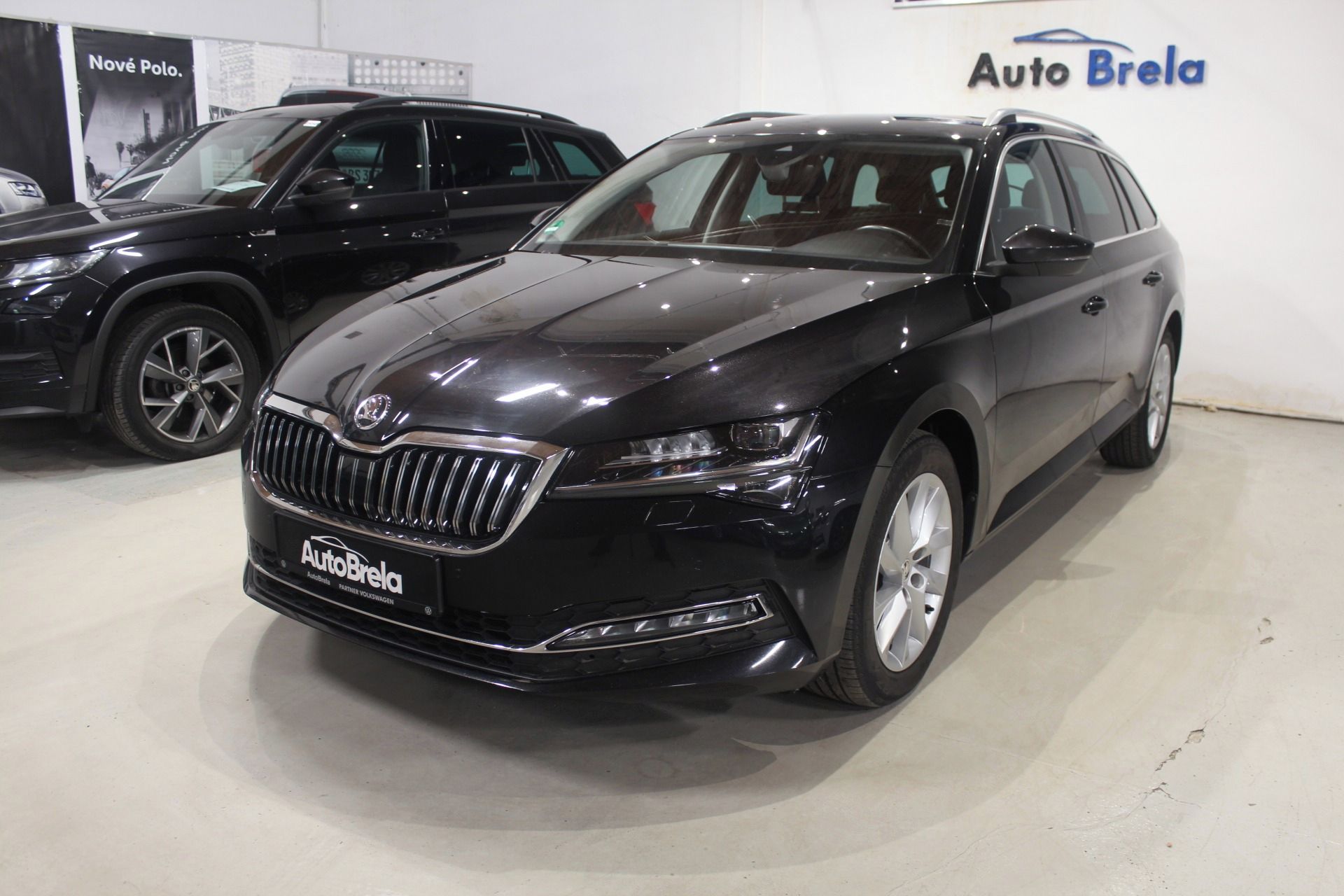 Škoda Superb, 2.0TDI DSG 4x4 Matrix Tažné - fotka 5