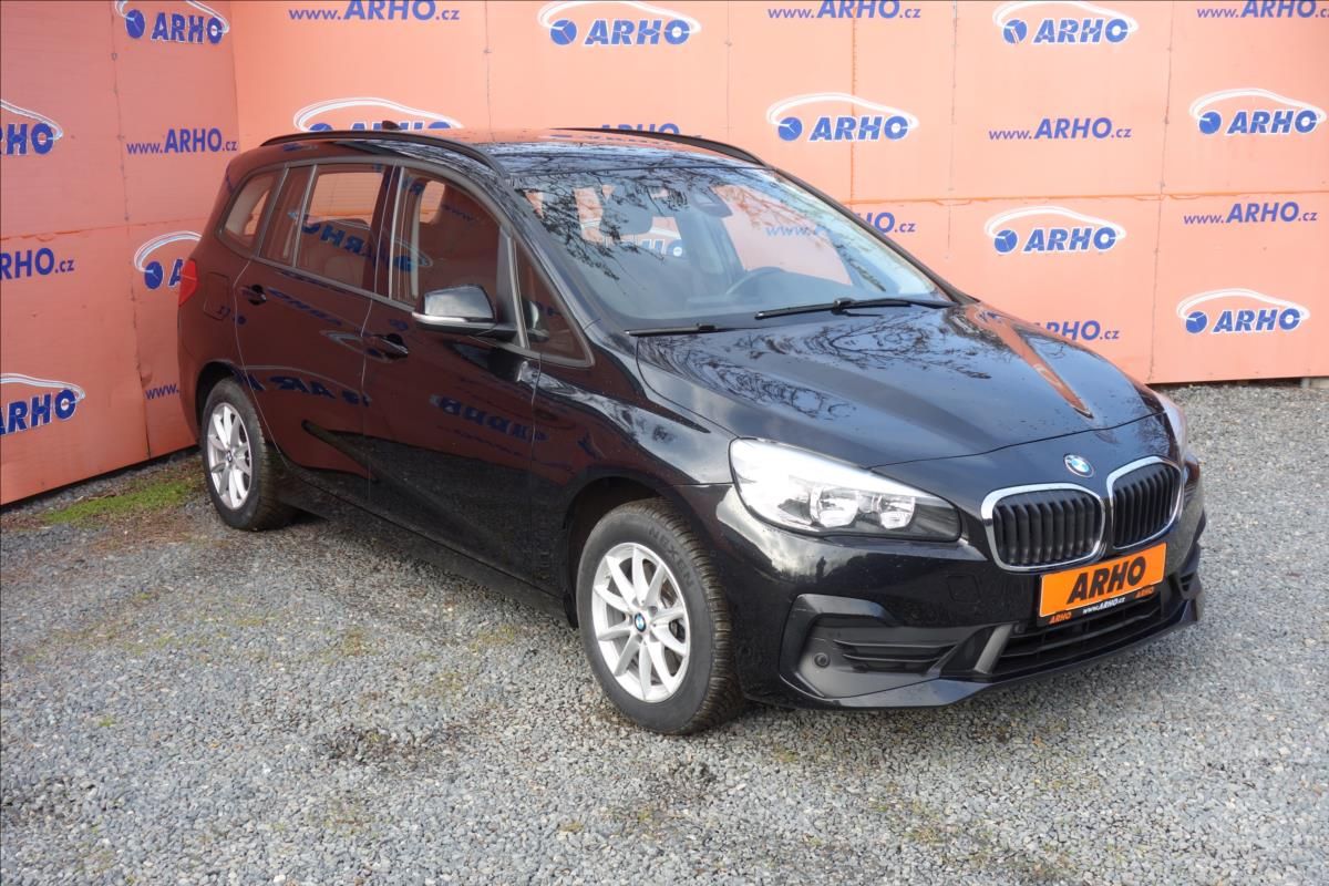 BMW Řada 2, 218i,1 MAJ.,SERV.KN.,7MÍST.