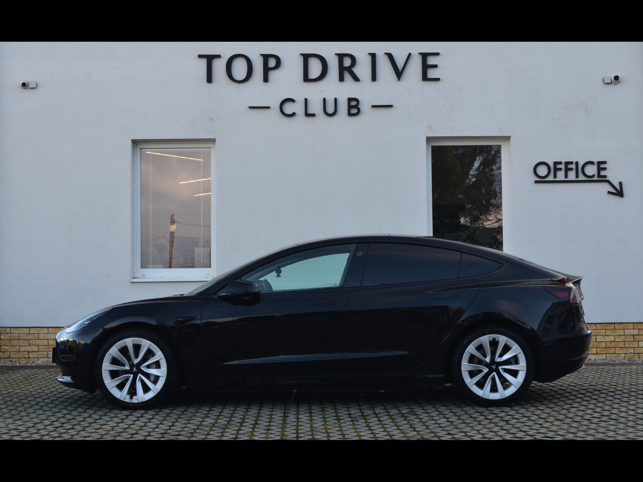 Tesla Model 3, LR/Tažné/Tepelné čerpadlo/19" - fotka 4