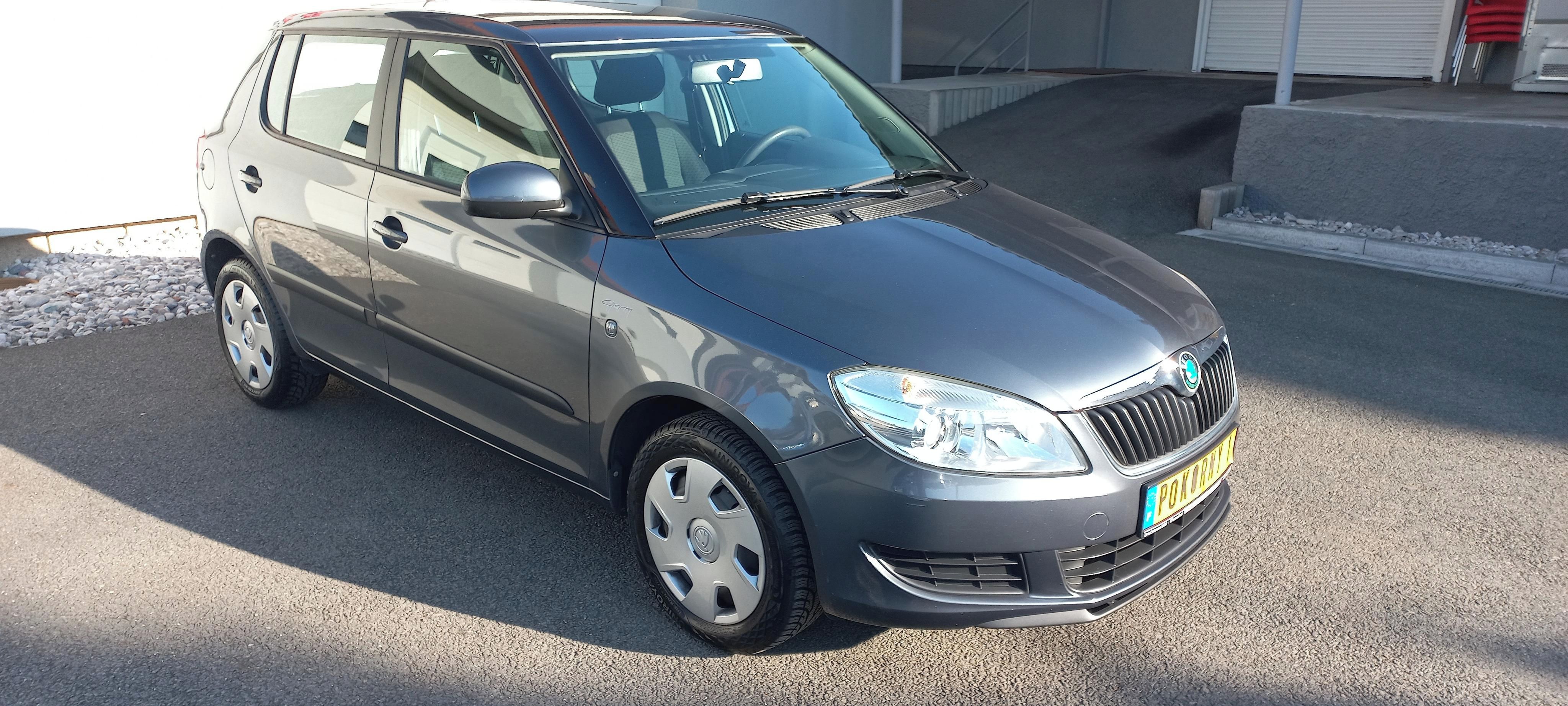 Škoda Fabia, 1.2 Ambiente,  Celoroční pneu - fotka 2