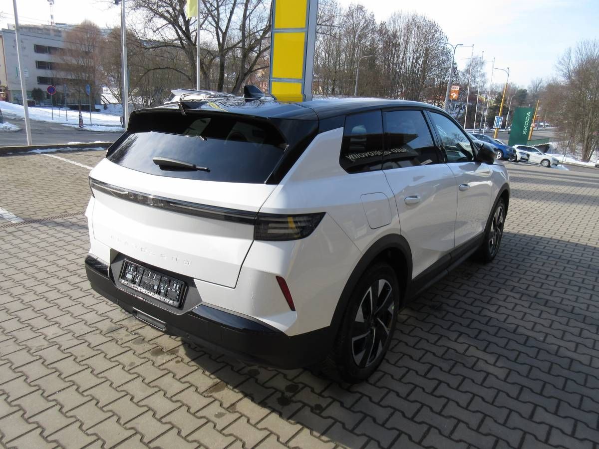 Opel Grandland, GS Hybrid 1.2 TURBO (107kW/145 - fotka 5