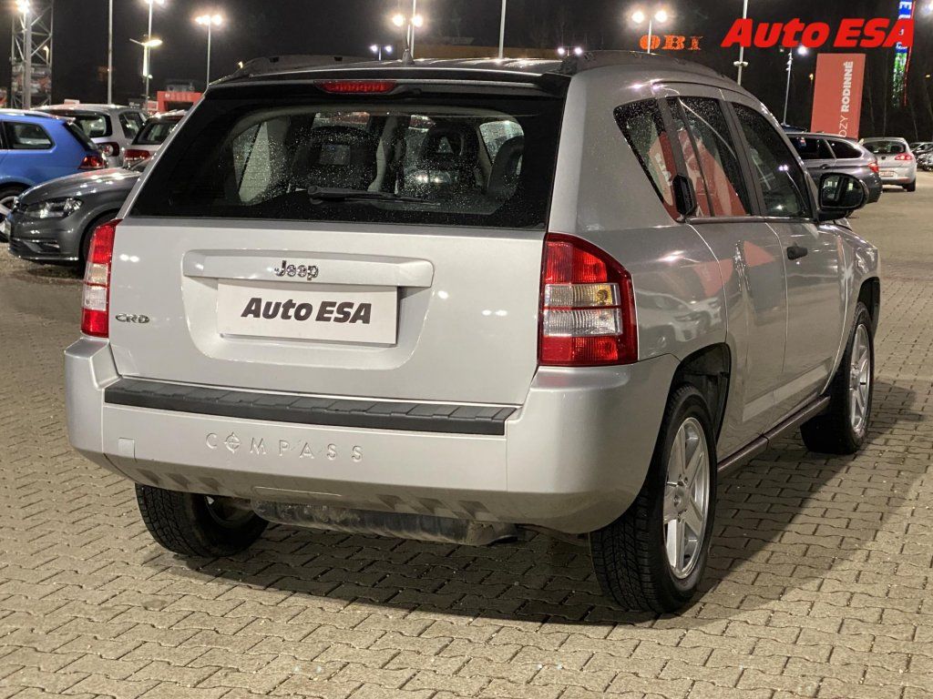 Jeep Compass, 2.0CRDi 4x4,1.maj,AC - fotka 4