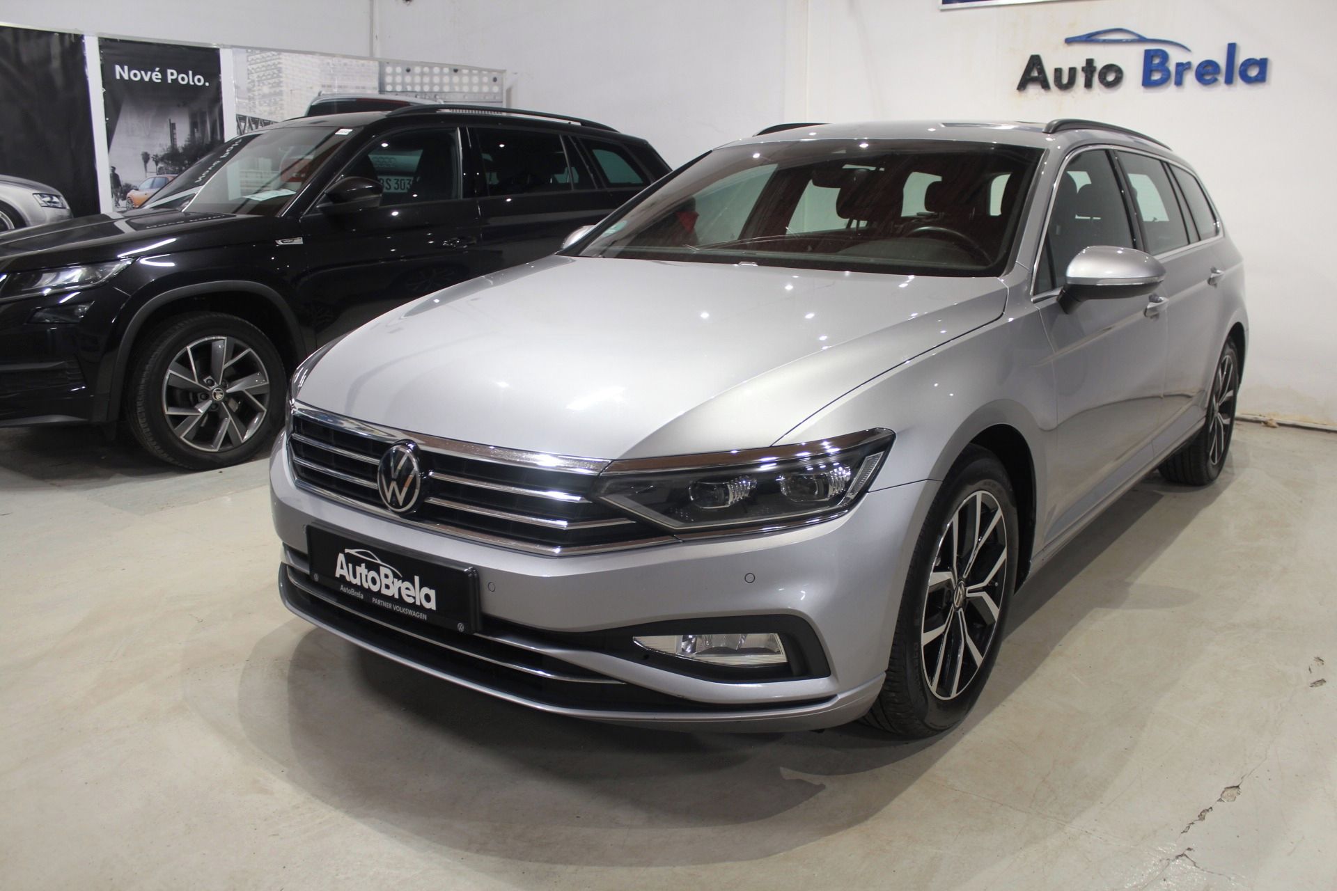 Volkswagen Passat, 2.0TDI DSG Nez. Topení Matrix - fotka 5