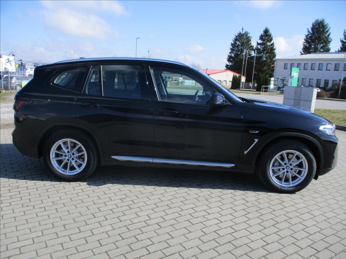BMW X3, 2,0 i xDrive 30e 215kw Hybrid - fotka 5