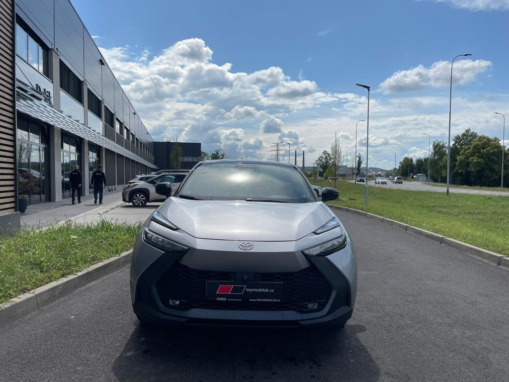 Toyota C-HR, 1.8 Hybrid AT Style Bi-Tone - fotka 2