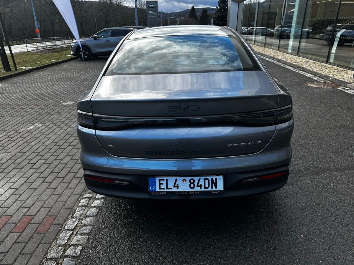 BYD Seal 5 DM-i, 1,5 Výbava Design - fotka 4
