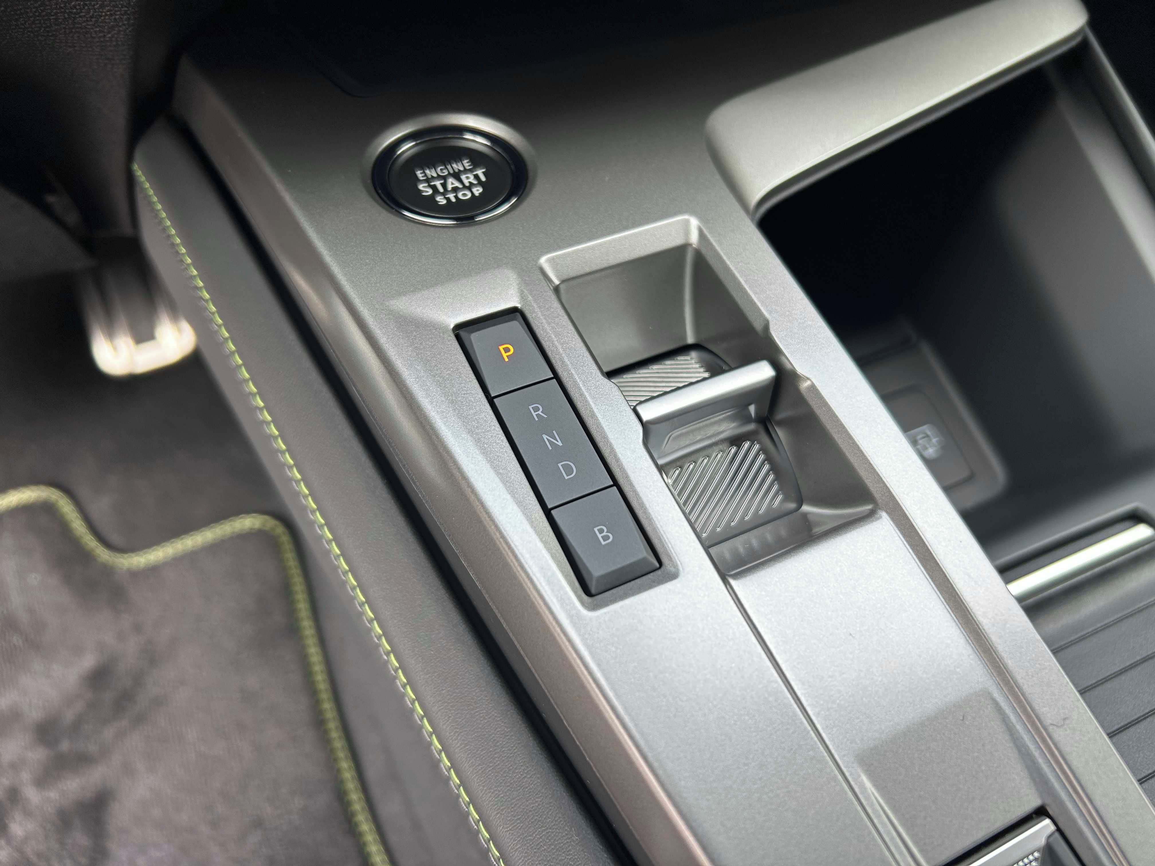 Peugeot 308, SW GT Plug-in HYBRID 180 e-EAT - fotka 5