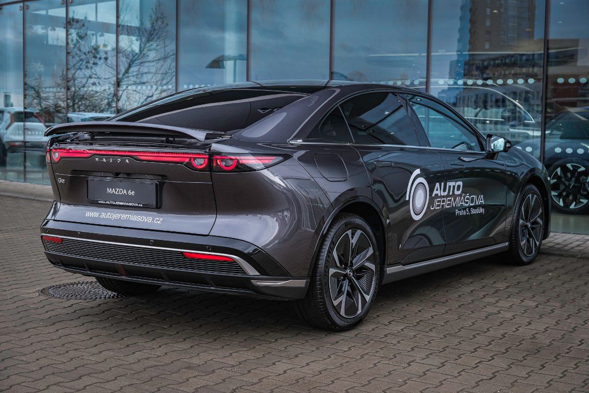 Mazda 6e, EV 245k Long Range Takumi Plus - fotka 3