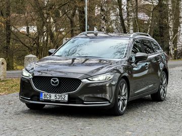 2.5 Skyactiv-G 143 kW AT