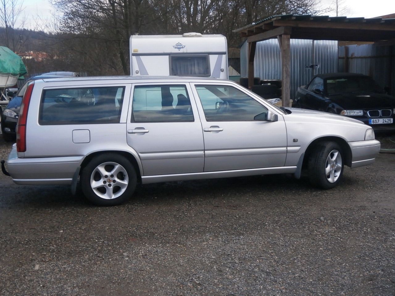 Volvo V70, 2,4D JEN 208TKM TAZNE ZARIZENI - fotka 2