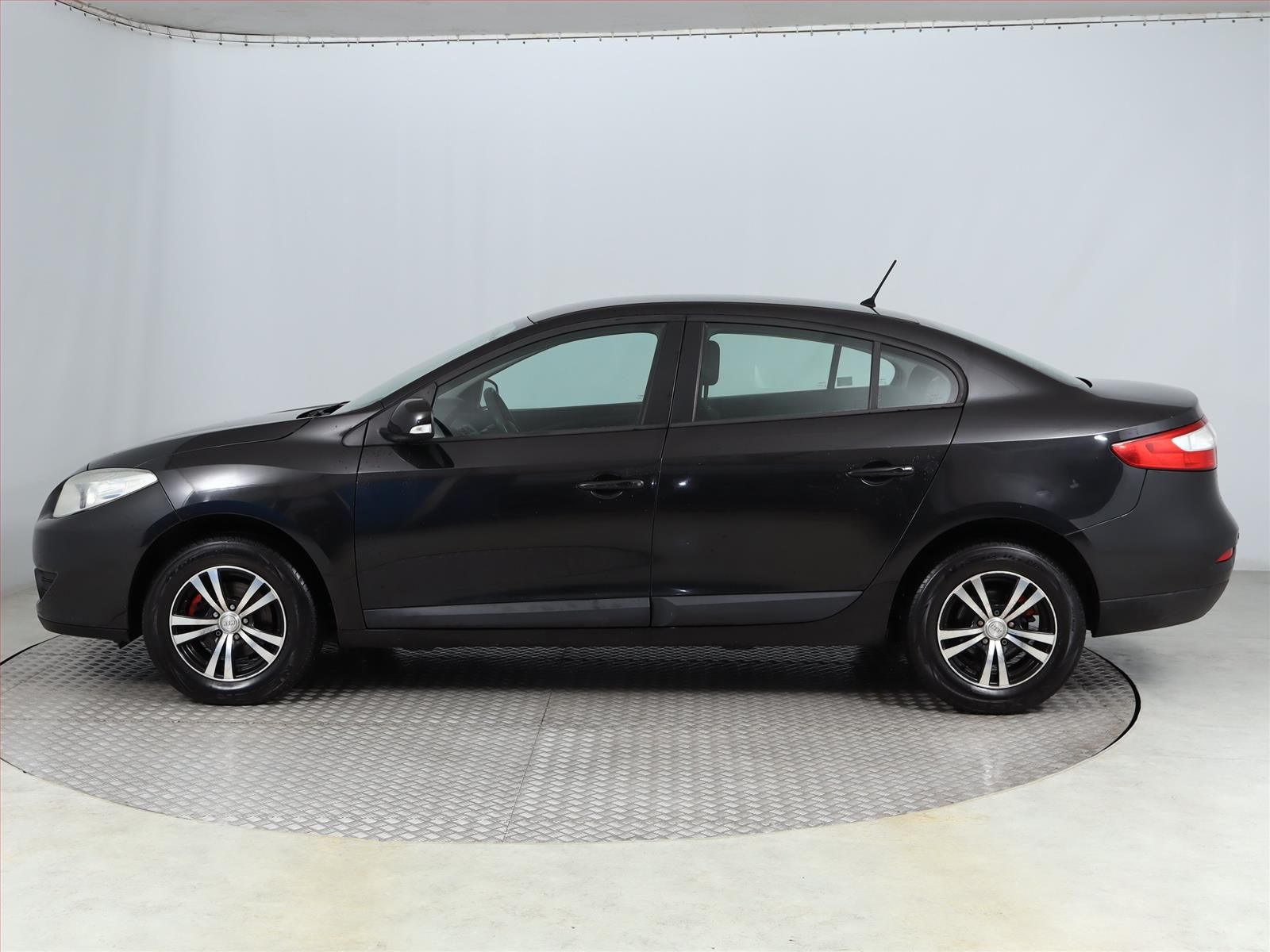 Renault Fluence, 1.6 16V, NOVÁ CENA, Klima - fotka 3
