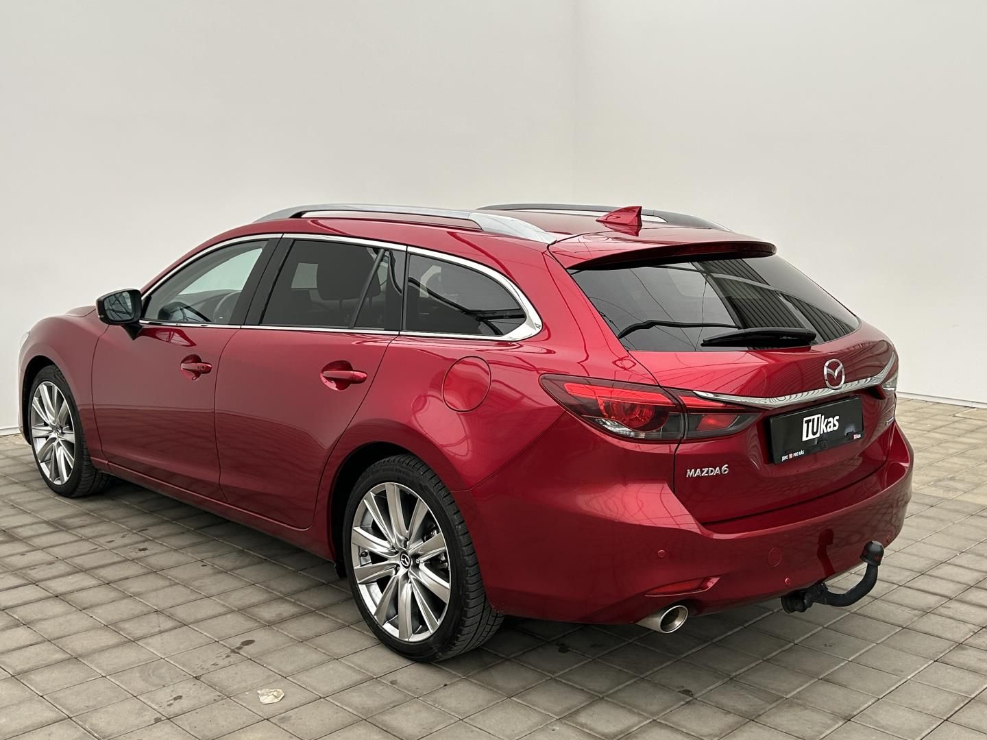 Mazda 6, 2.5Skyactiv-G 143kW Exclusive - fotka 3