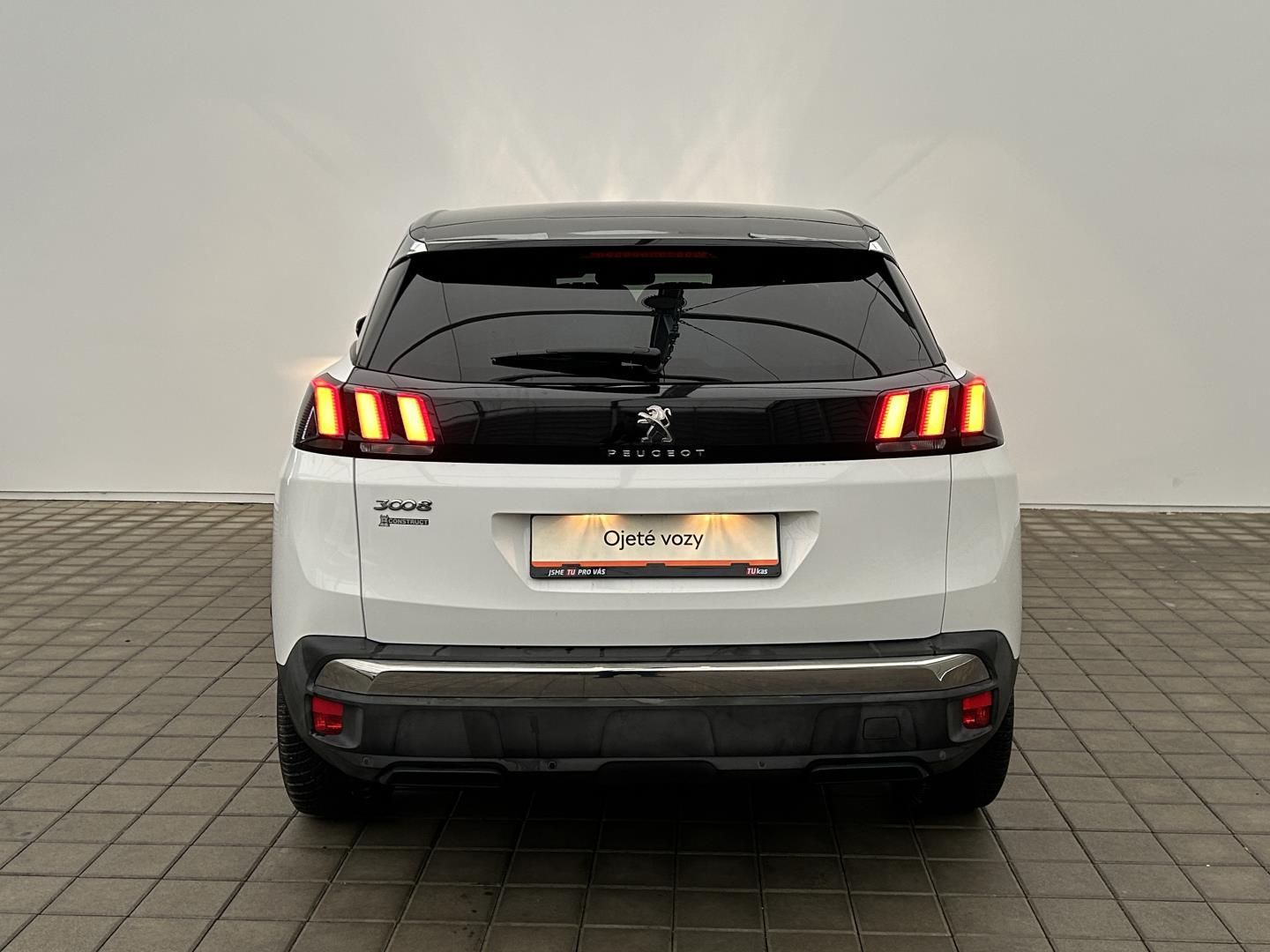Peugeot 3008, 1.2T 96kW Active - fotka 6