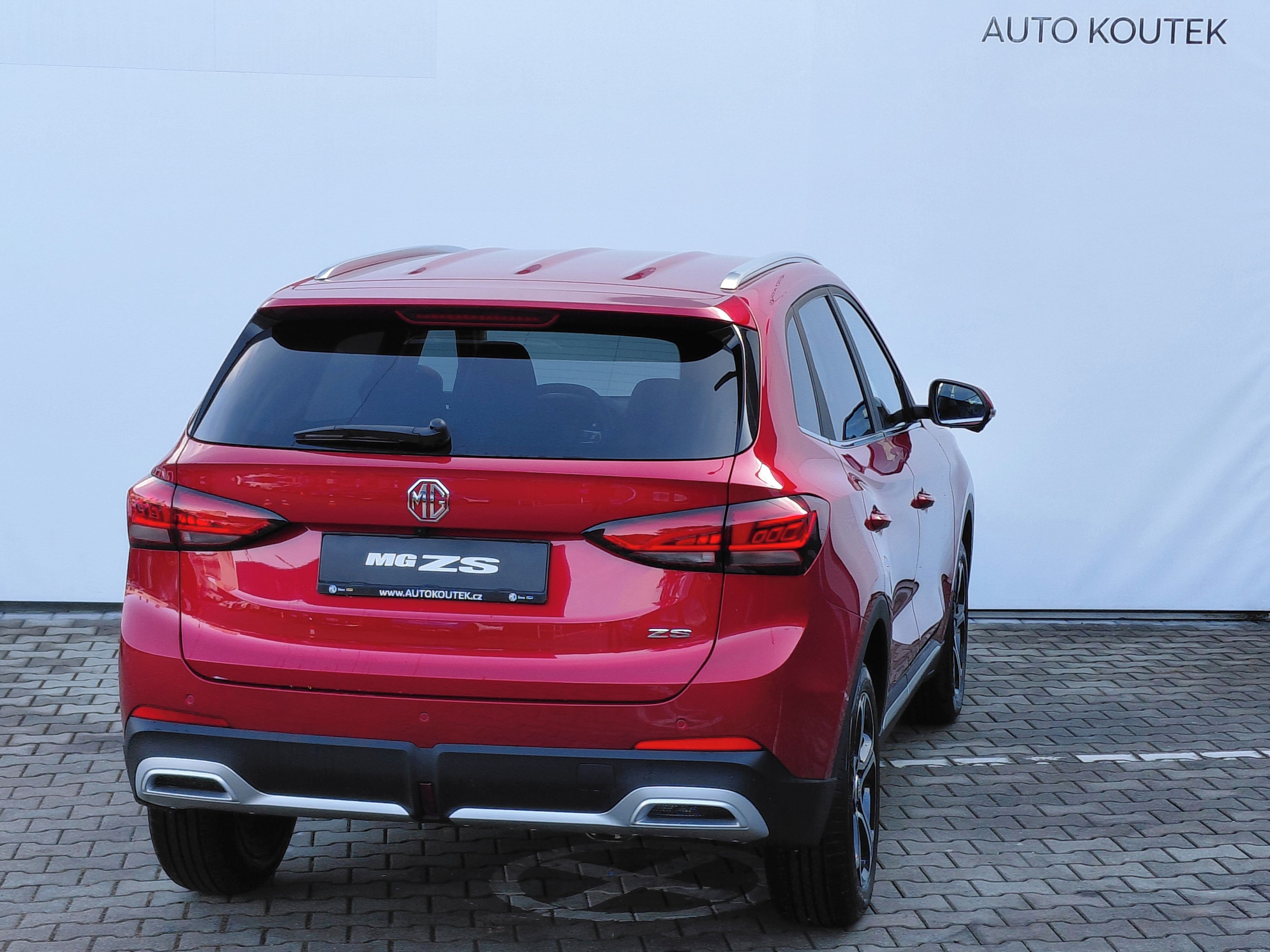 MG ZS, ELEGANCE 1.5I MT5 85kW/115k - fotka 2