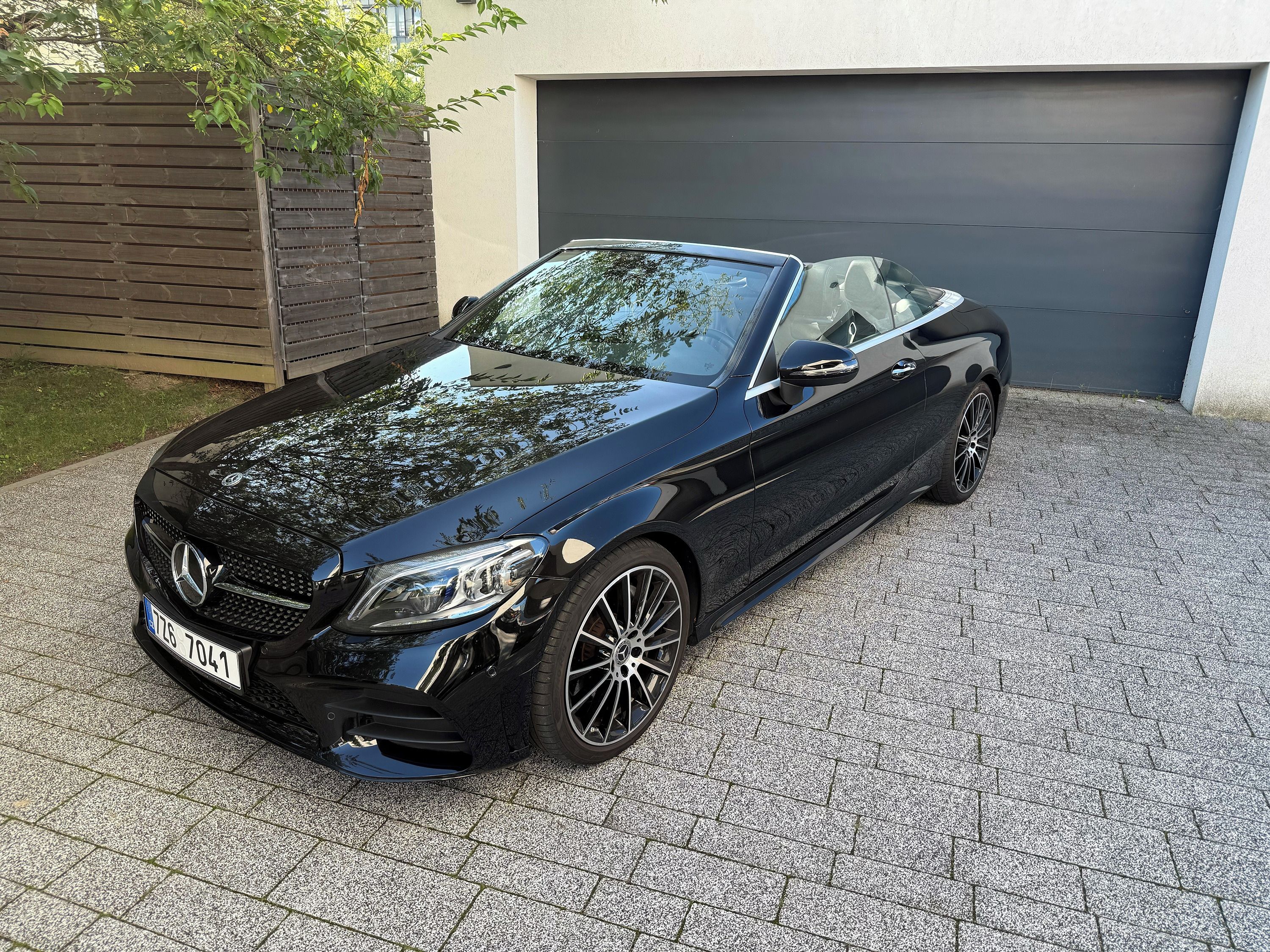 Mercedes-Benz Třídy C, C300 AMG - dokonalý stav - fotka 4