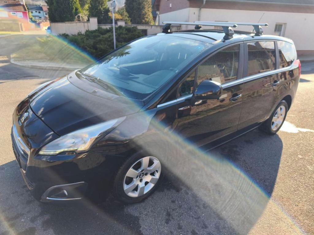 Peugeot 5008, 1,6HDi+SAT NAVI+ZÁRUKA KM - fotka 4