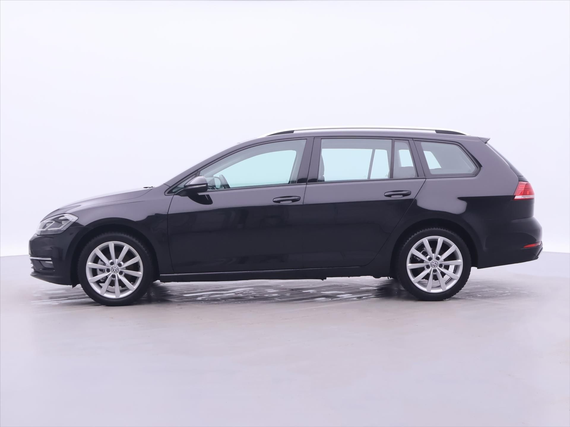 Volkswagen Golf, 1,0 TSI 81kW CZ Comfort LED - fotka 4