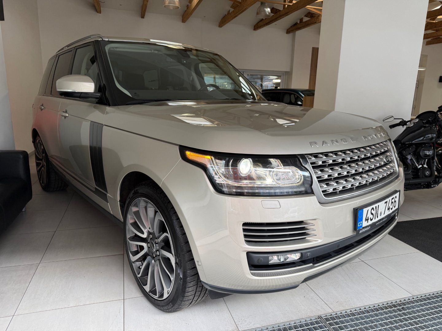 Land Rover Range Rover, 4.4 SDV8 Vogue CZ - fotka 3