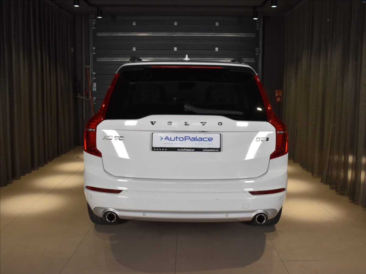 Volvo XC90, 2,0 D5 AWD Mometum Vzduch - fotka 5